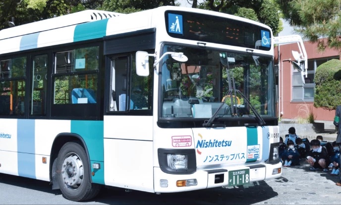 西鉄バス「宝町」バス停