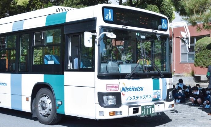 西鉄バス「宝町」バス停