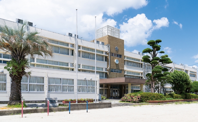 町立志免中央小学校