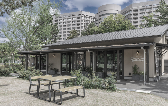 Tripot cafe the PARK Tsurumai（ツルマガーデンarea2）