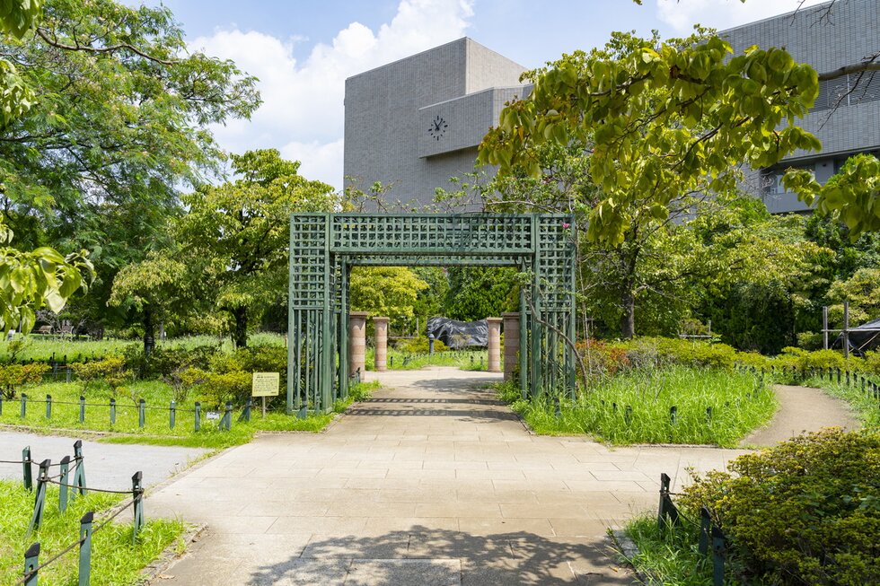 区立 平成つつじ公園