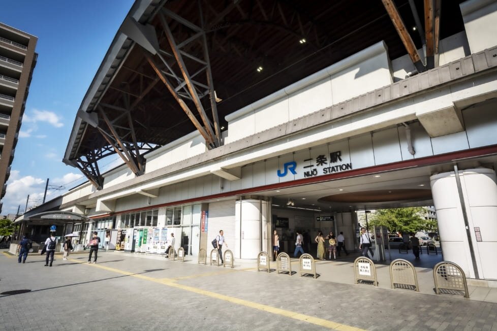 JR嵯峨野線（山陰本線）「二条」駅