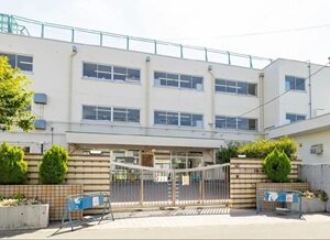 世田谷区立弦巻小学校