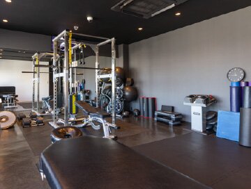 AXIS TRANING STUDIO（フィットネス）