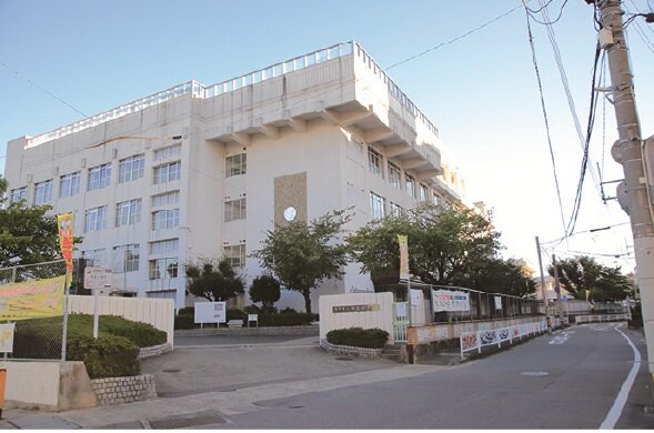 福岡市立弥生小学校