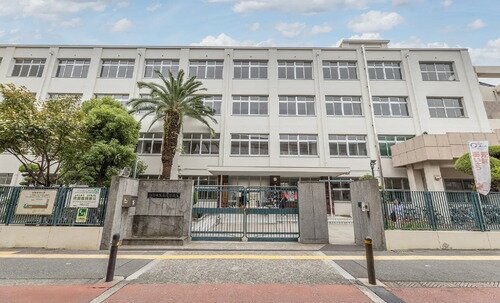 大阪市立喜連中学校（正門）