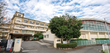 別府市立鶴見台中学校