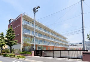 区立篠崎小学校