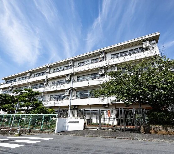 鎌倉市立富士塚小学校