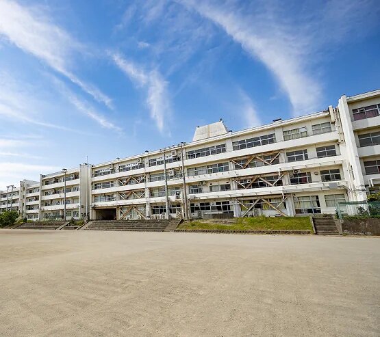 鎌倉市立深沢中学校