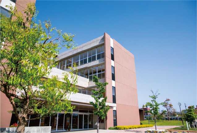 市立 翔南中学校（正門）