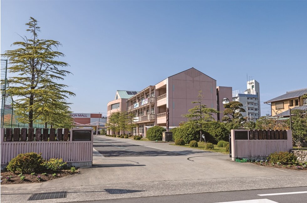 新居浜市立西中学校