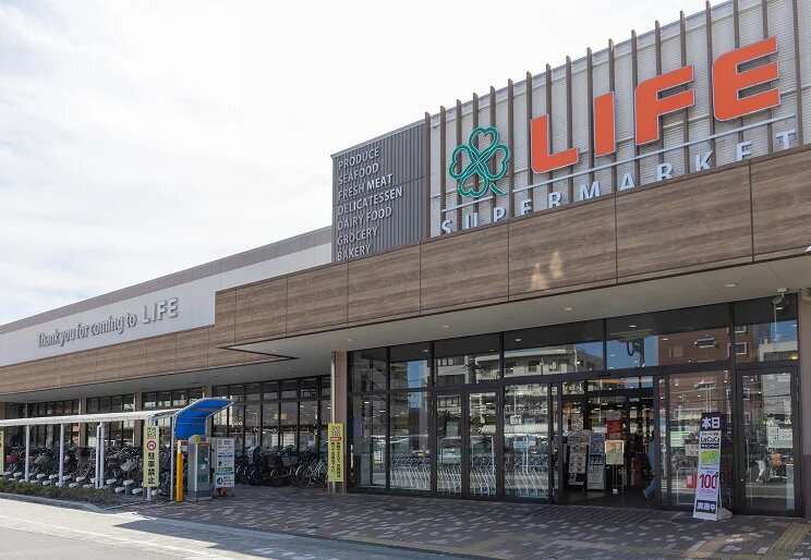 ライフ蕨駅前店