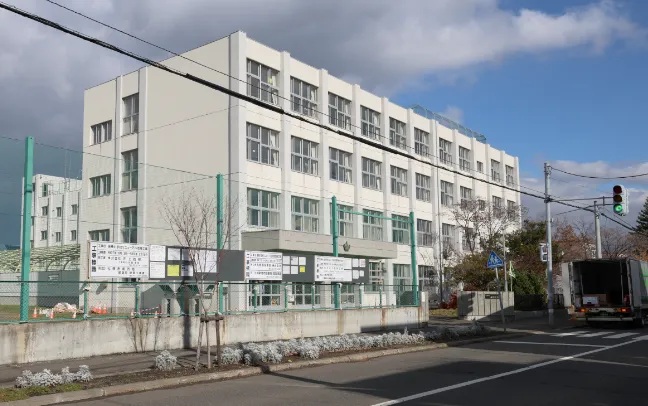 札幌市立苗穂小学校