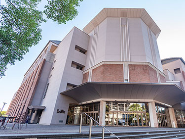 ベネックス長崎ブリックホール