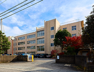 市立兼六中学校
