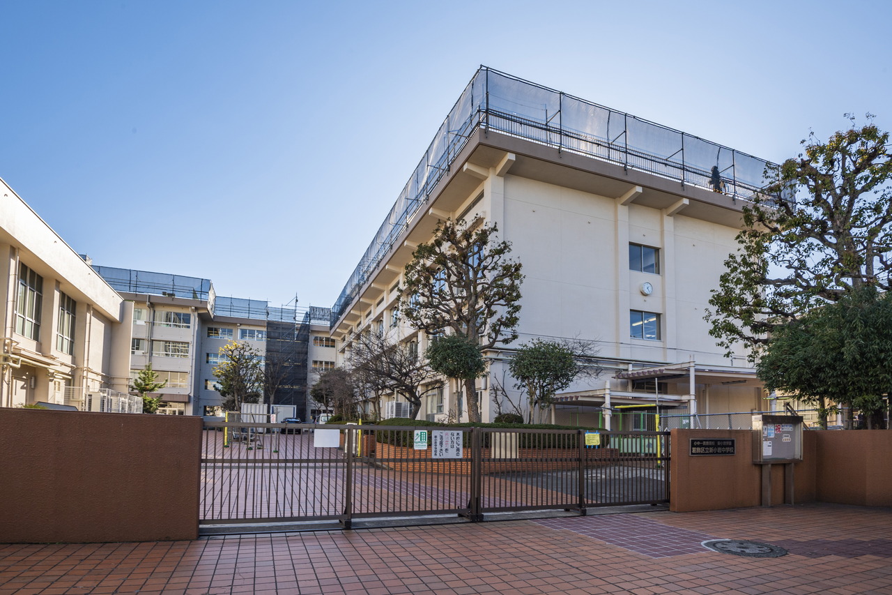 葛飾区立新小岩中学校