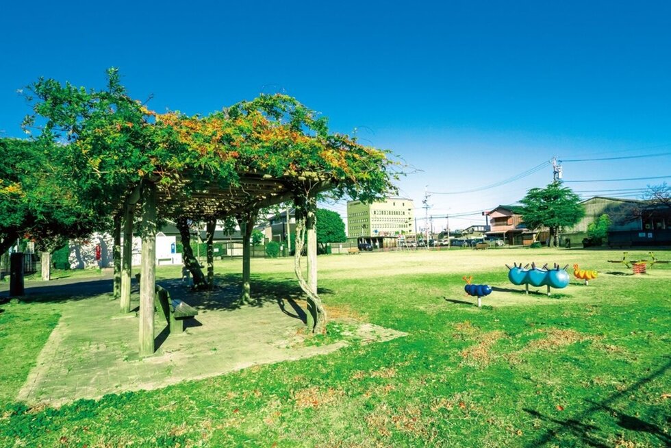 東口公園