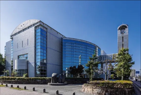 刈谷市中央図書館