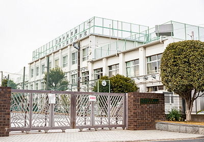 三鷹中央学園 三鷹市立第四中学校
［通学指定校］