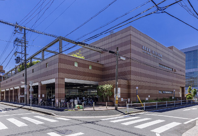 西図書館・西文化小劇場
