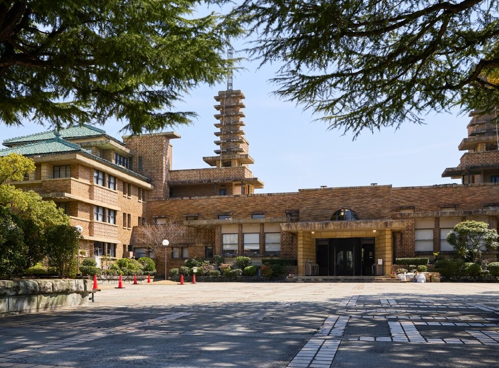 武庫川女子大学 甲子園会館