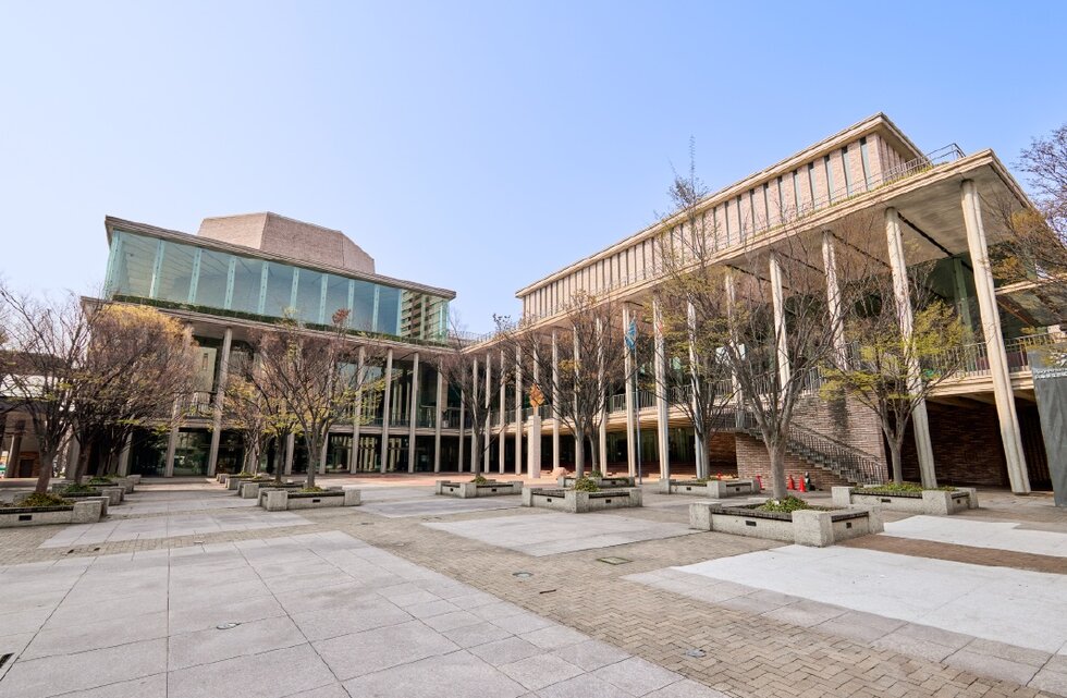 兵庫県立芸術文化センター