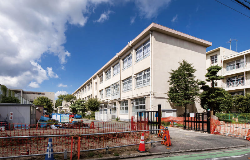市立警固中学校