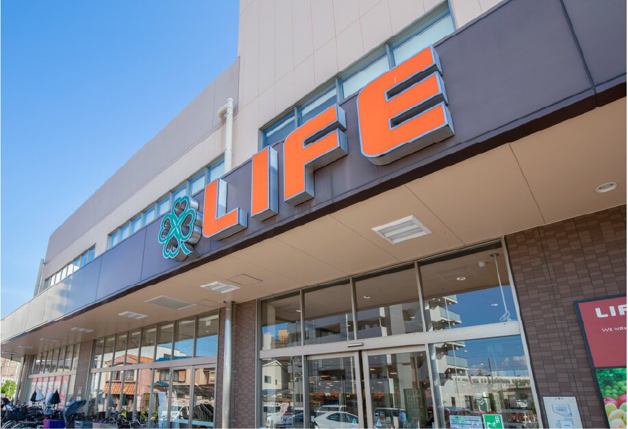 ライフ東淡路店