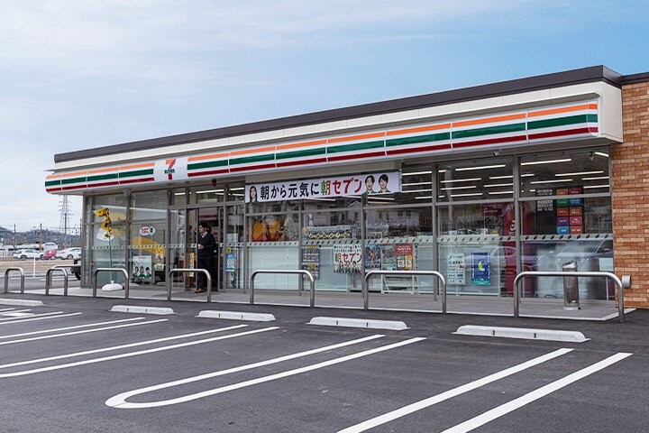 セブンイレブン米原駅東口店