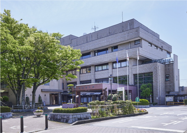 流山市役所