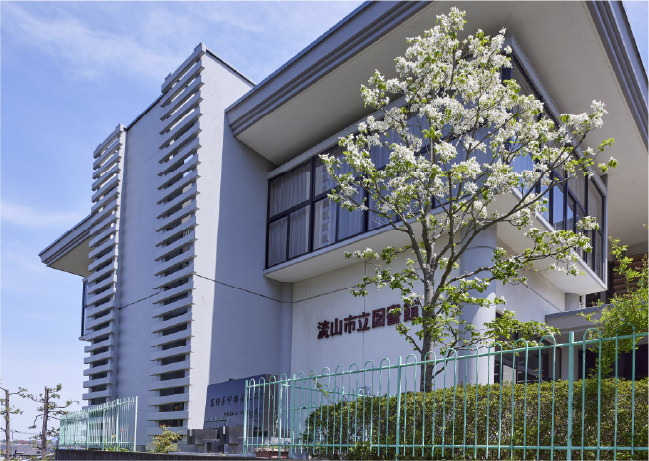流山市立中央図書館