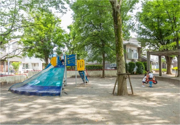 東町シナノキ公園