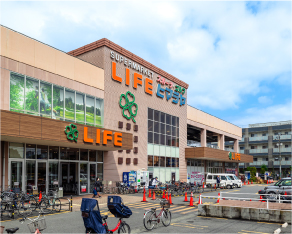 ライフ奥戸店