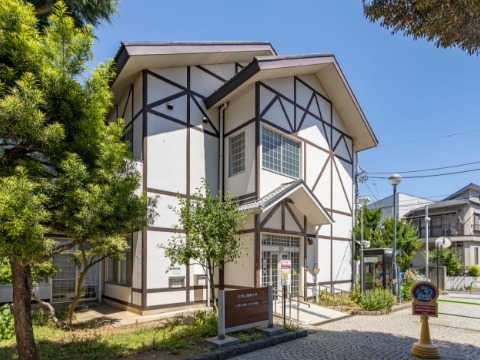 区立大塚公園みどりの図書室