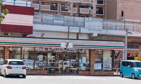 セブン・イレブン福岡高宮駅前店