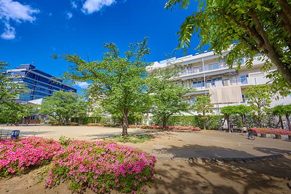 川口パークタワー公園