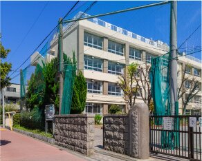 区立上平井中学校