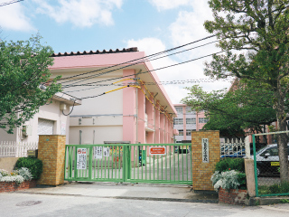 東若久小学校