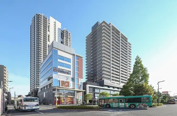 JR常磐線「金町」駅南口駅前ロータリー