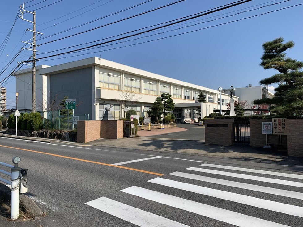市立崇化館中学校