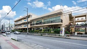 市立 泊小学校