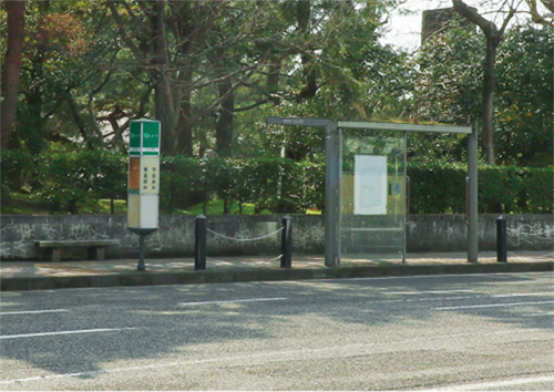 白山公園前バス停