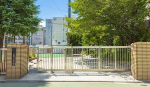 [通学校] 文京区立本郷台中学校
