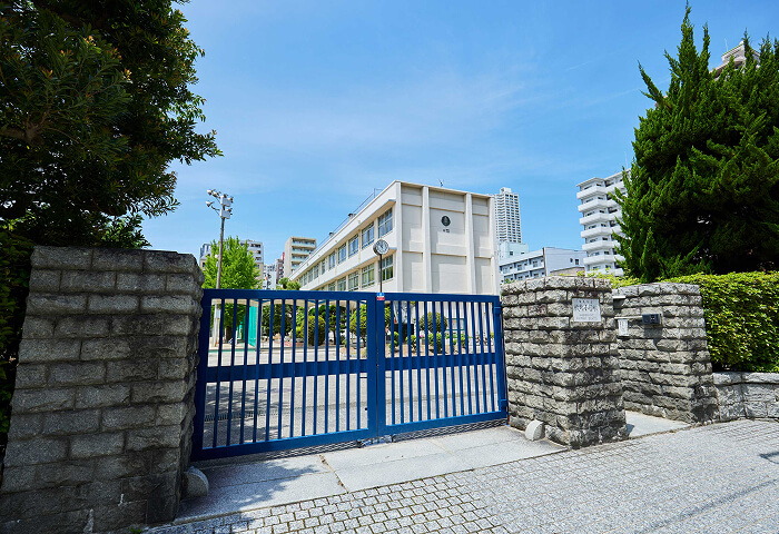 広島市立幟町小学校