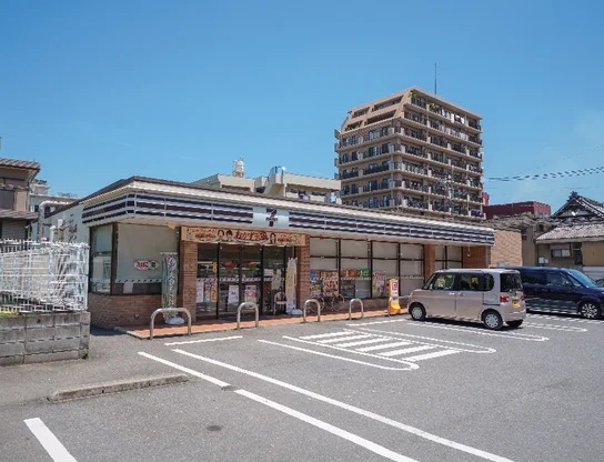 セブンイレブン大分荷揚町店