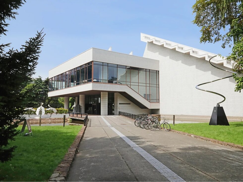 北海道立近代美術館
