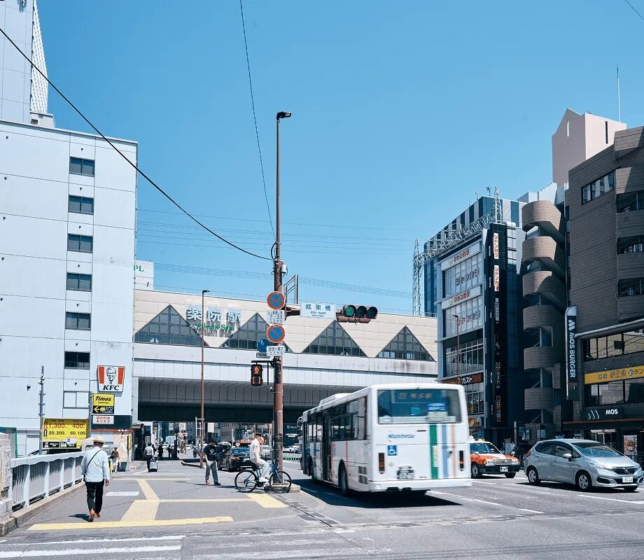 西鉄天神大牟田線・地下鉄七隈線「薬院」駅