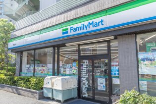 ファミリーマート 東品川店