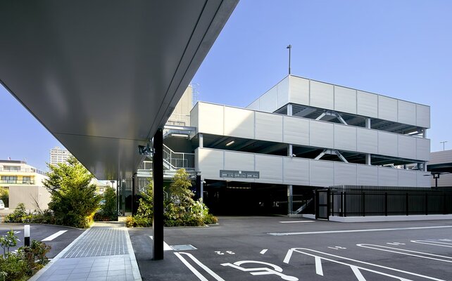 自走式駐車場（2022年4月撮影）